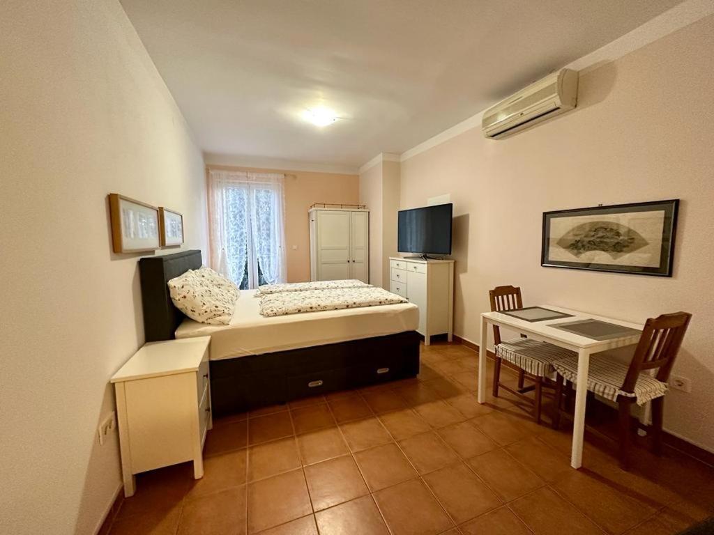 Ivana Apartman 3 ซริกเวนิซา ภายนอก รูปภาพ