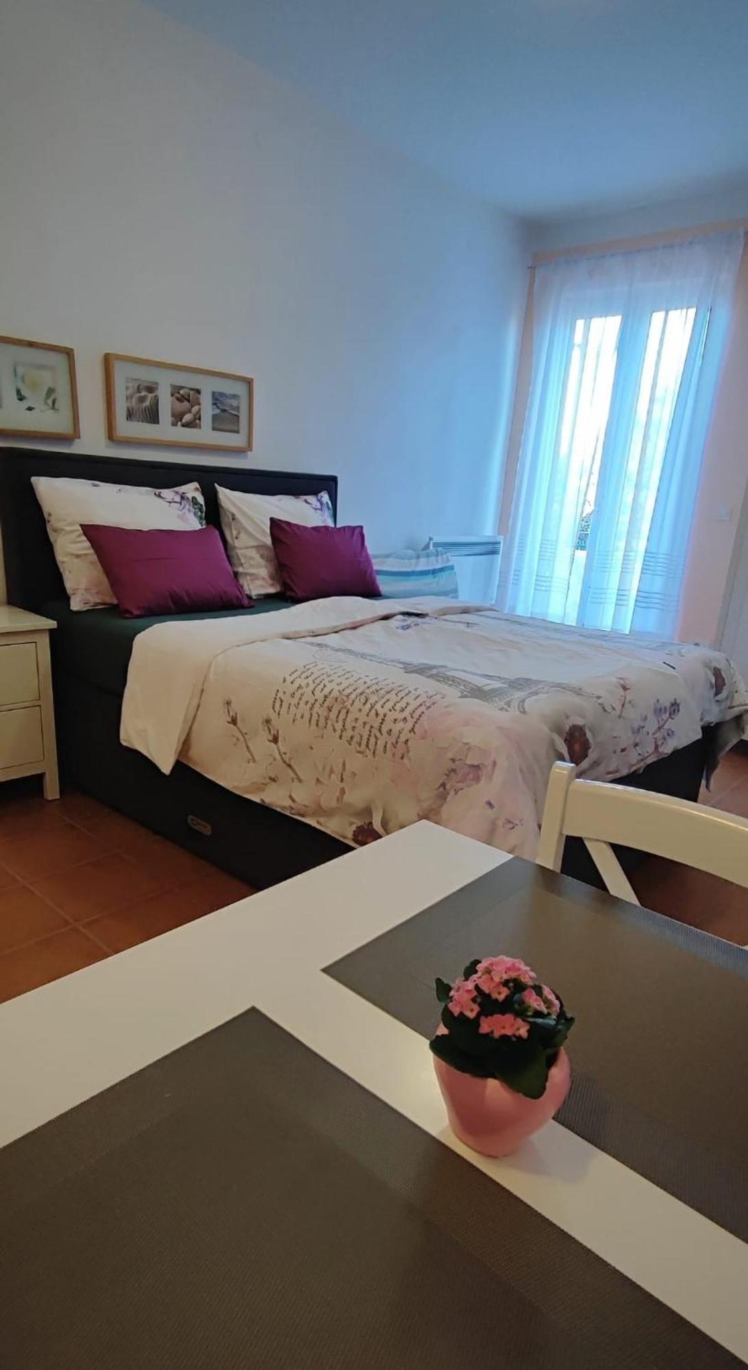 Ivana Apartman 3 ซริกเวนิซา ภายนอก รูปภาพ