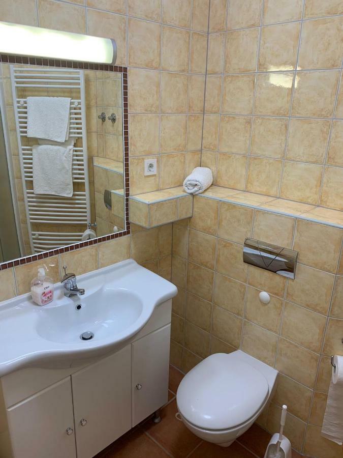 Ivana Apartman 3 ซริกเวนิซา ภายนอก รูปภาพ